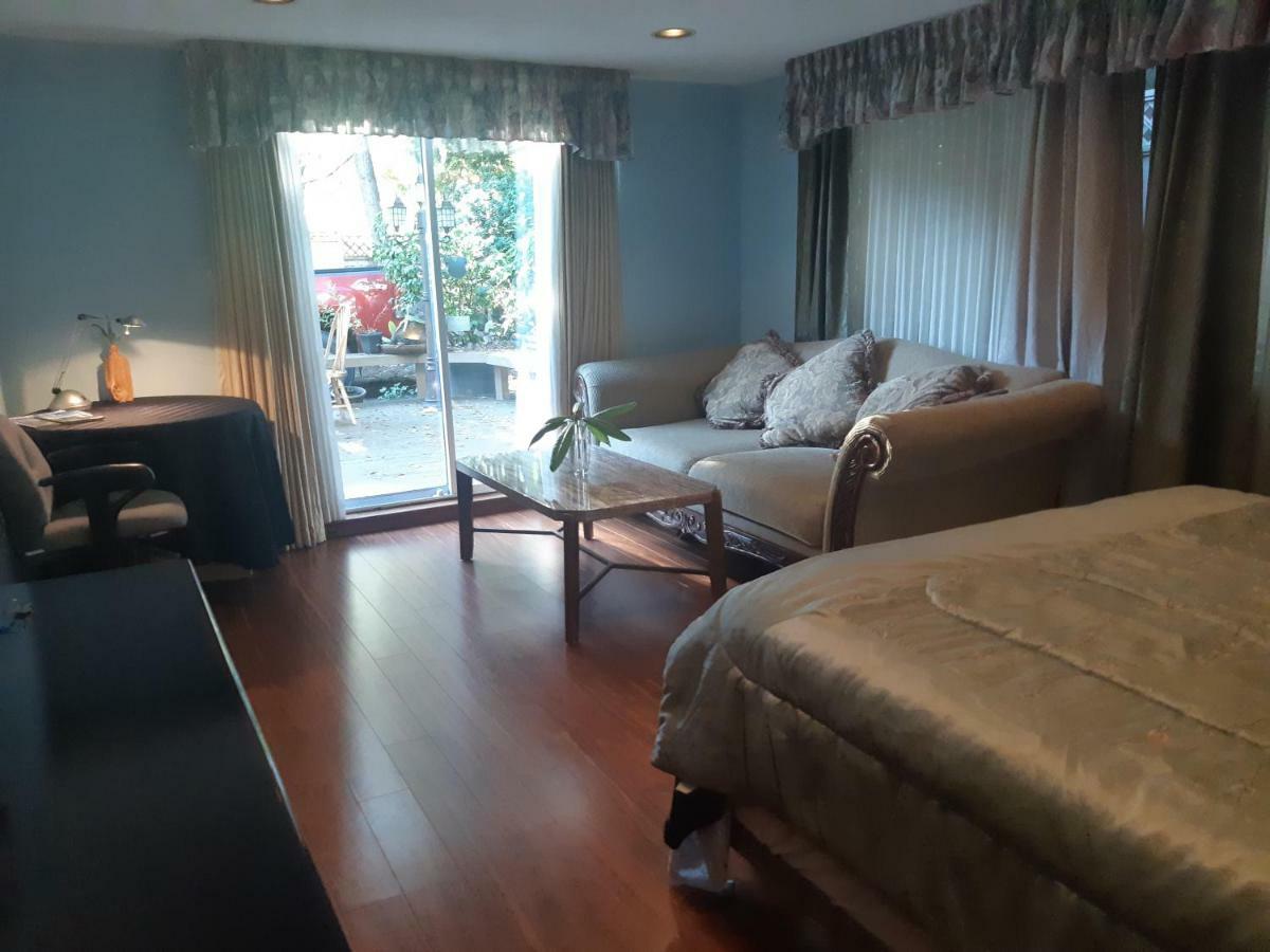 Burris Guest House Burnaby Zewnętrze zdjęcie